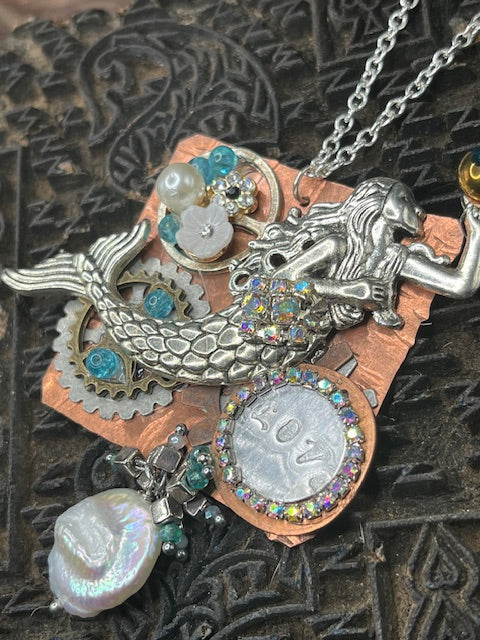 Mermaid Love Necklace